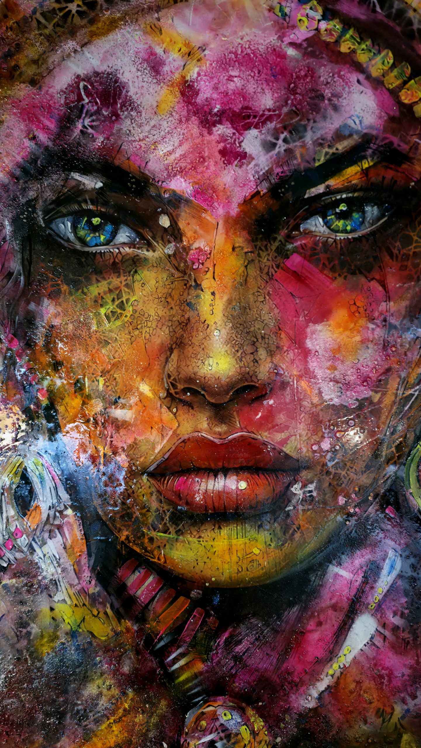 Obraz „Eyes of Destiny" – moderné figuratívno-abstraktné mixed media umenie (90×90 cm) – Obrázok 4